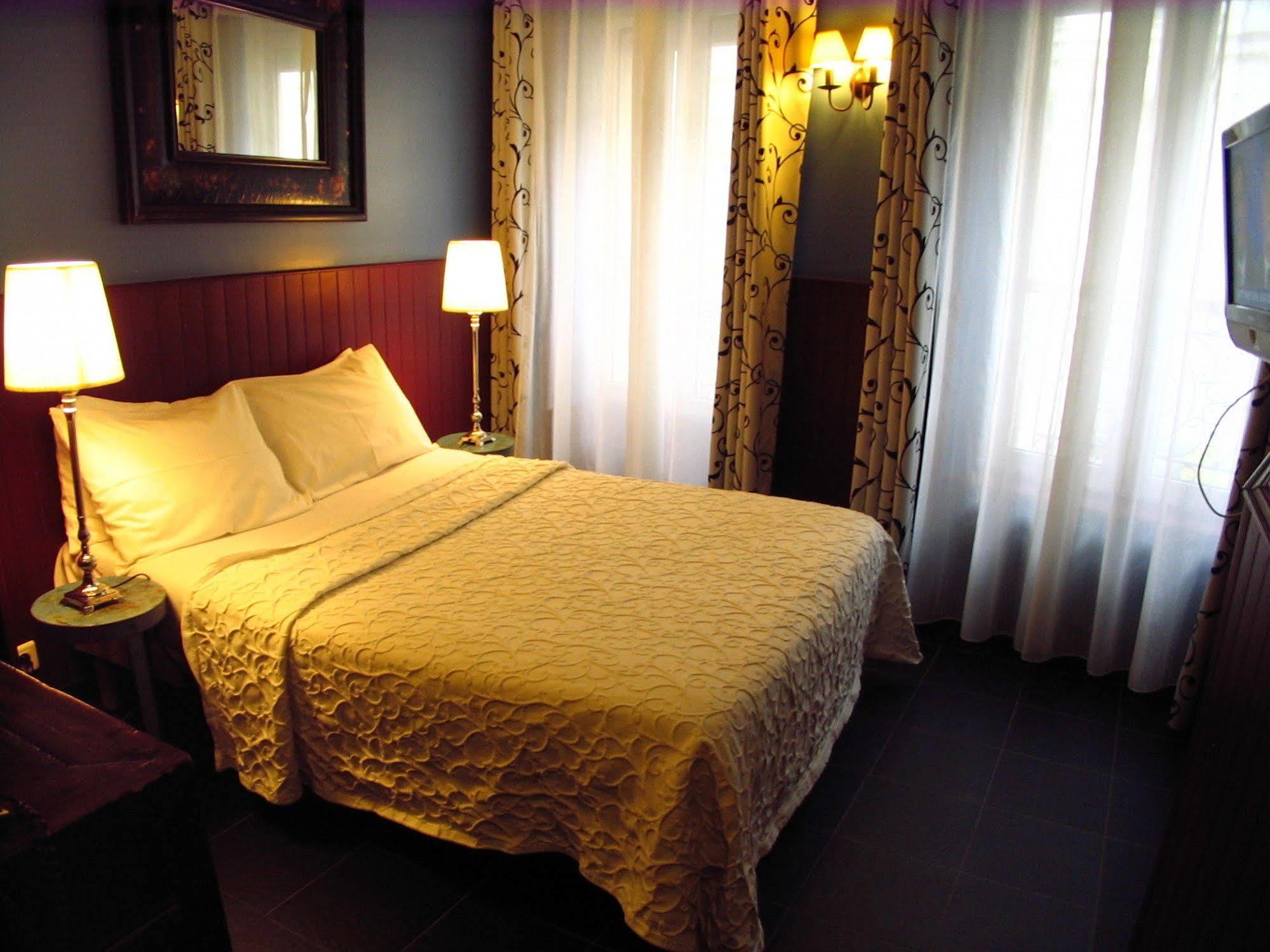 Hotel Monte-Carlo Paris Dış mekan fotoğraf